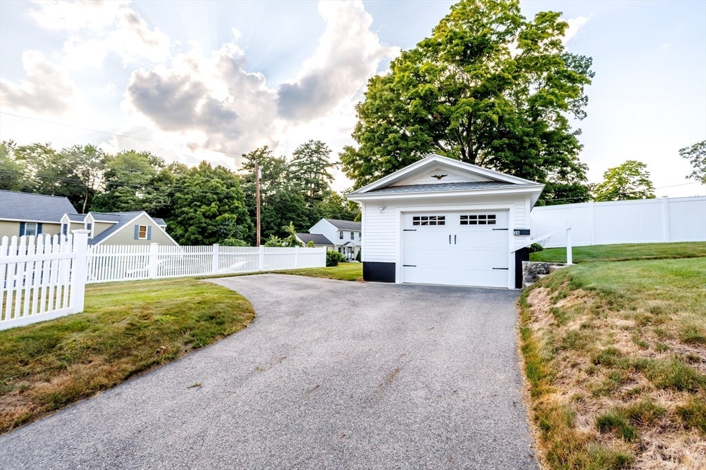 38 Woodland St, Methuen, MA, 38 Woodland St, Methuen, MA Photo #40