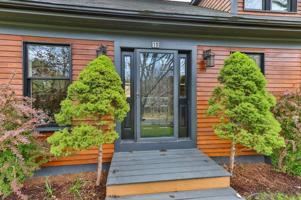 15 Glacier Drive