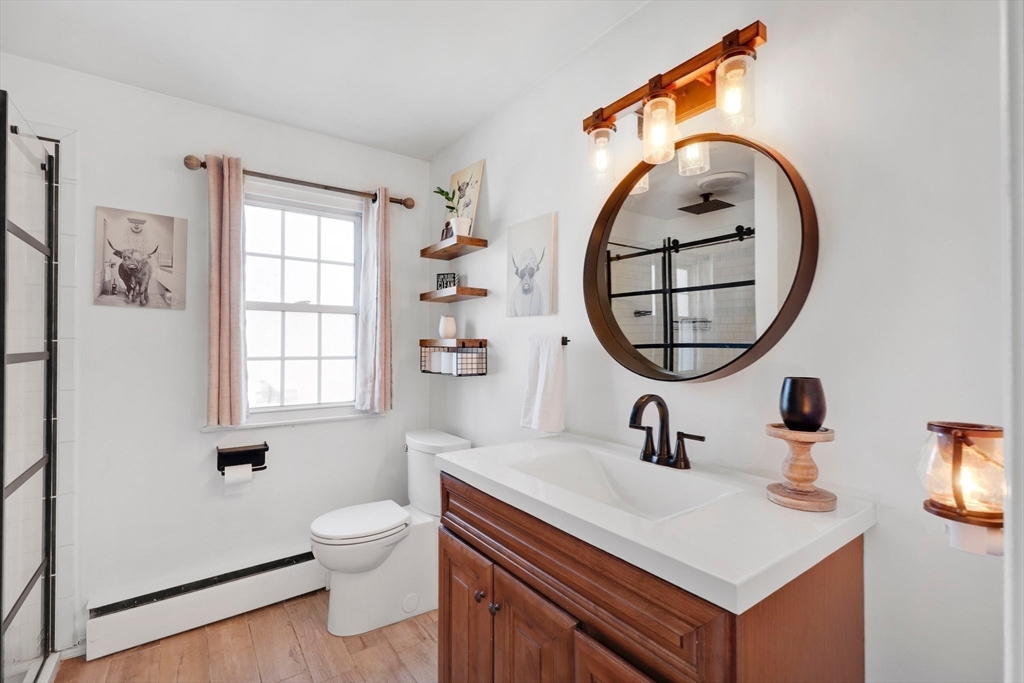 Wilbraham, Massachusetts 01095, United States, 4 Bedrooms Bedrooms, ,2 BathroomsBathrooms,Residential,Contingent,90948