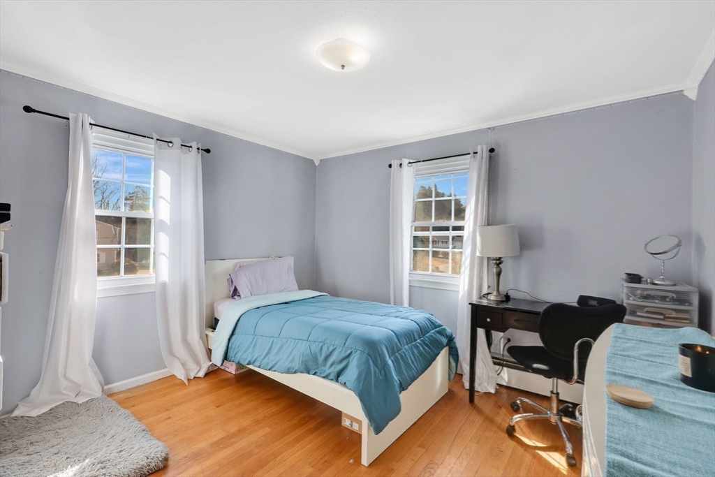 Wilbraham, Massachusetts 01095, United States, 4 Bedrooms Bedrooms, ,2 BathroomsBathrooms,Residential,Contingent,90948