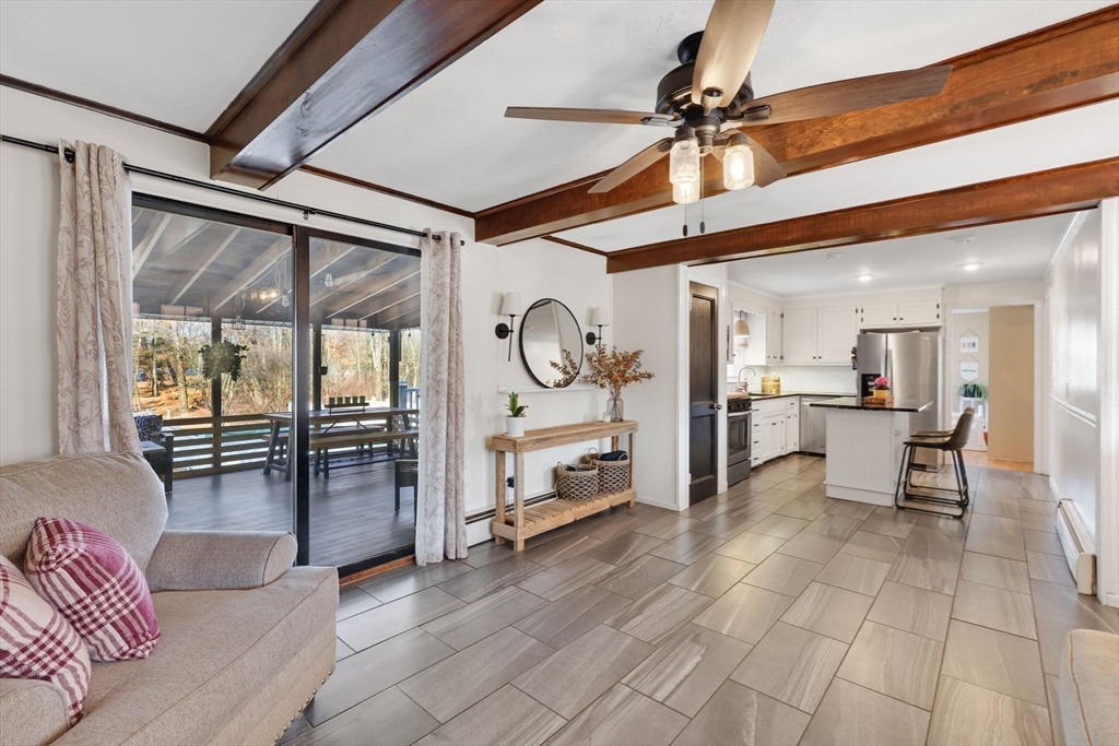 Wilbraham, Massachusetts 01095, United States, 4 Bedrooms Bedrooms, ,2 BathroomsBathrooms,Residential,Contingent,90948