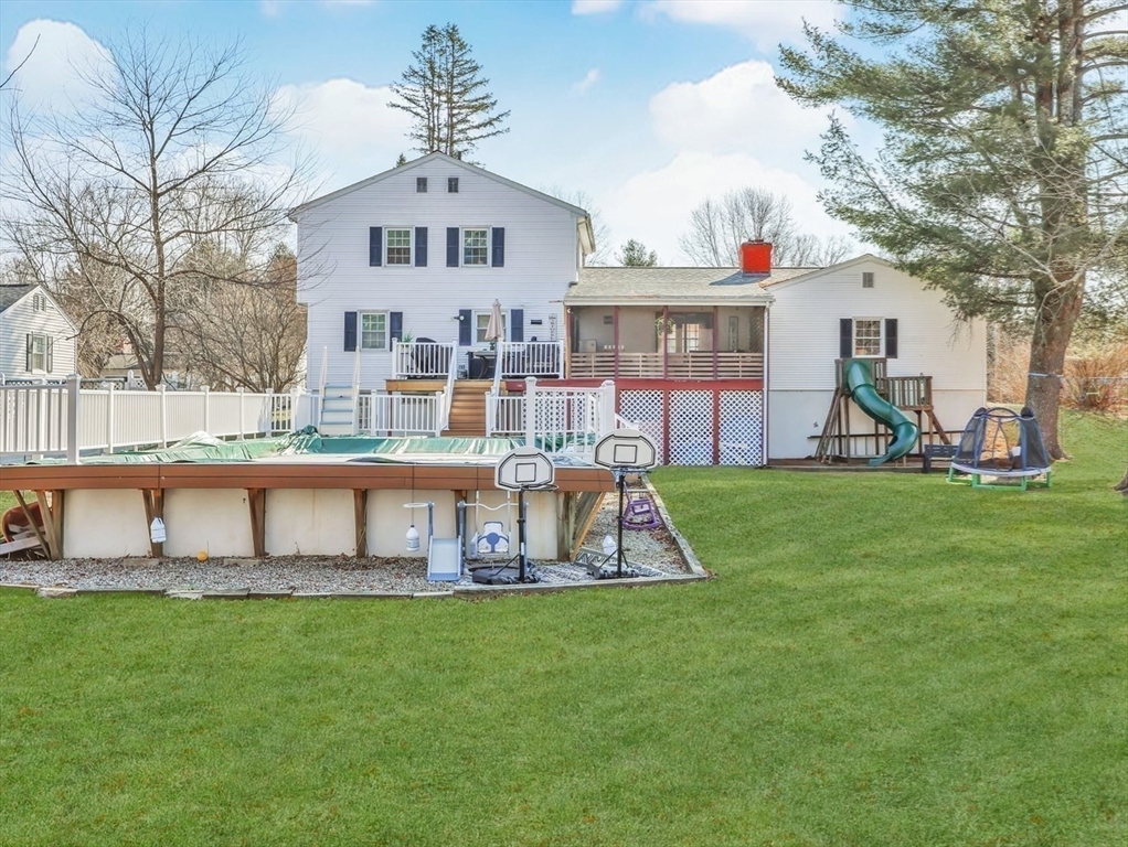 Wilbraham, Massachusetts 01095, United States, 4 Bedrooms Bedrooms, ,2 BathroomsBathrooms,Residential,Contingent,90948