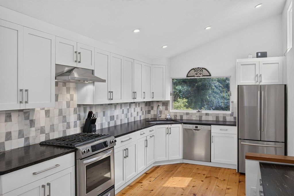70 Chequessett Knolls Dr, Wellfleet, MA, 70 Chequessett Knolls Dr, Wellfleet, MA Photo #9
