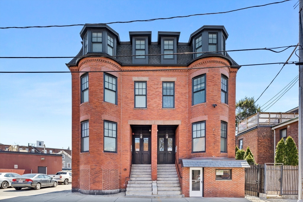 103-105 Broadway