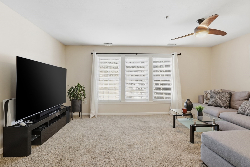 1 Riverview Blvd 8-203