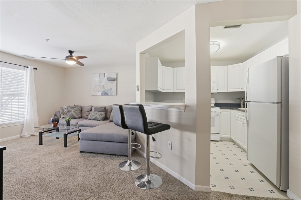 1 Riverview Blvd 8-203