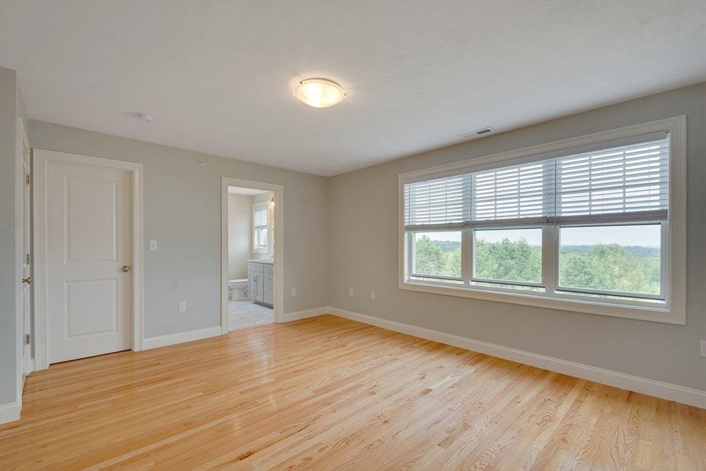 1202 Hazelwood Way #1202, Clinton, MA Photo #16
