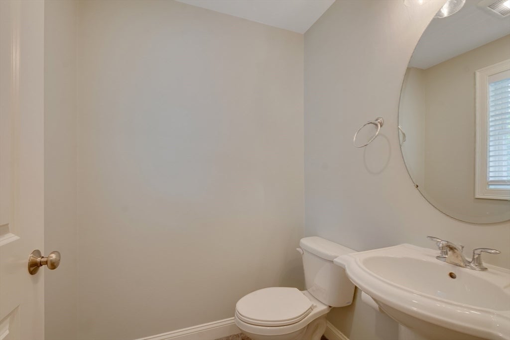 1202 Hazelwood Way #1202, Clinton, MA Photo #25