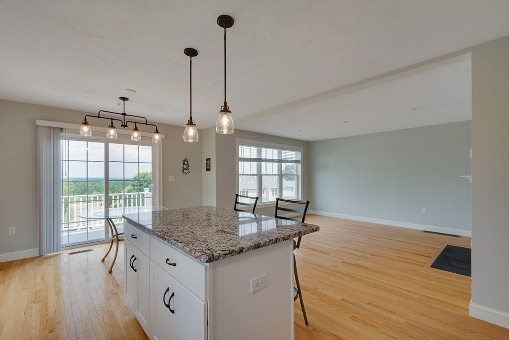 1202 Hazelwood Way #1202, Clinton, MA Photo #8