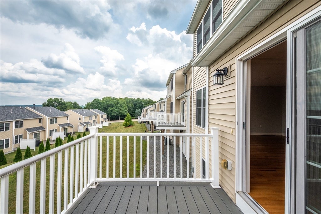 1202 Hazelwood Way #1202, Clinton, MA Photo #12
