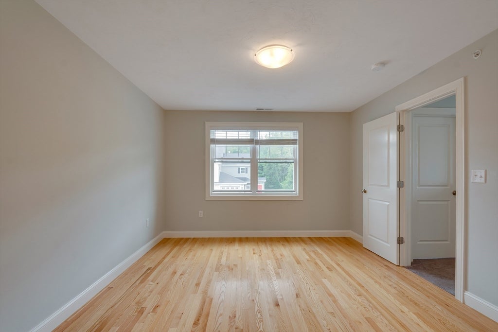 1202 Hazelwood Way #1202, Clinton, MA Photo #22