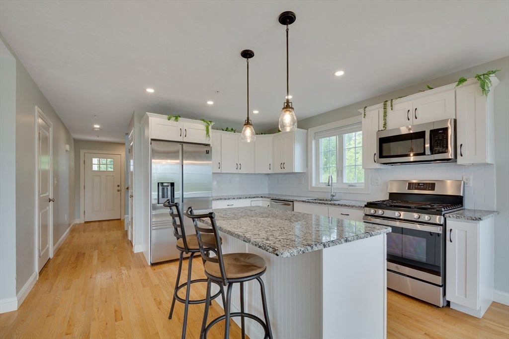 1202 Hazelwood Way #1202, Clinton, MA Photo #6