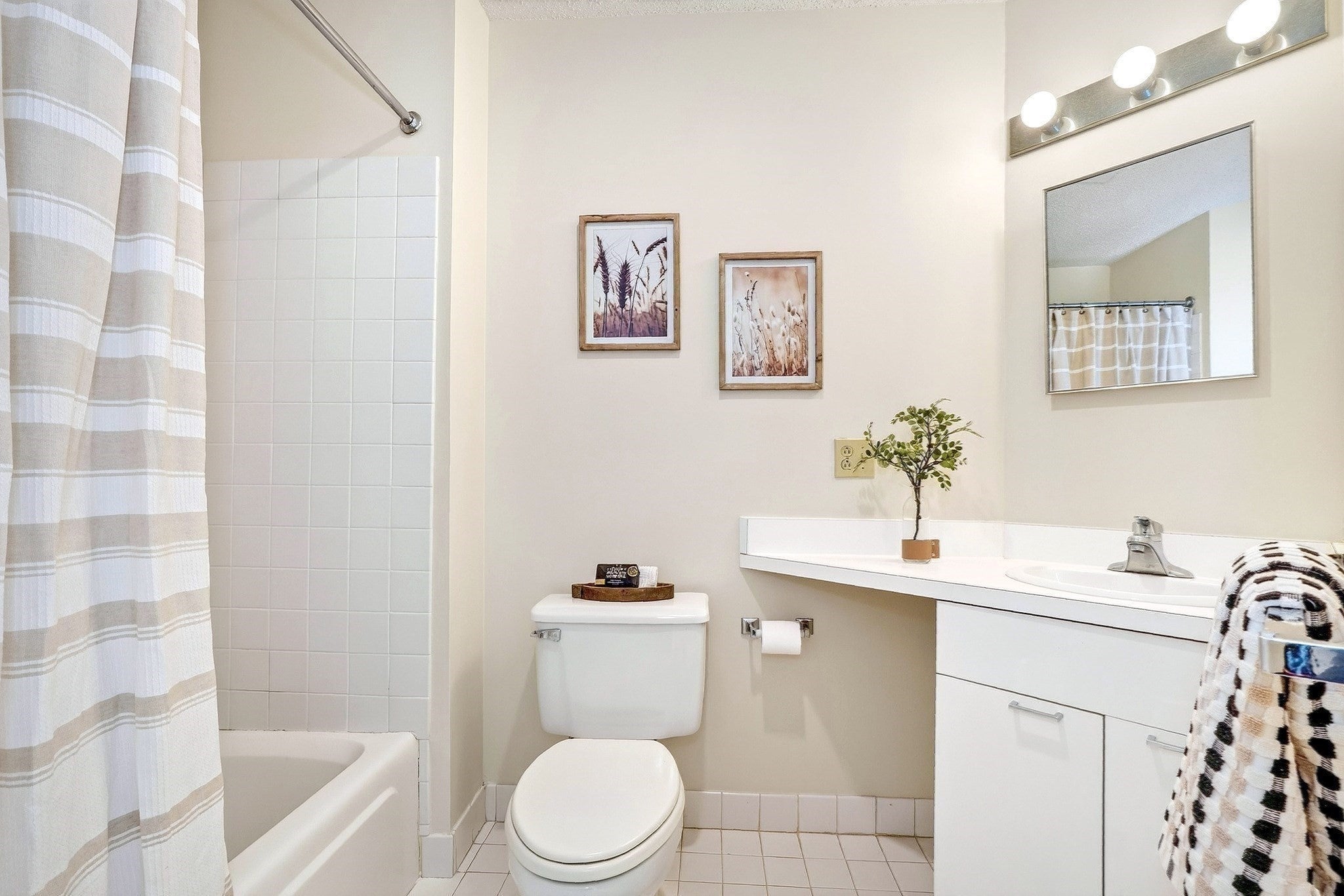 18 Knollwood Court #18, Burlington, MA, 18 Knollwood Court #18, Burlington, MA Photo #16