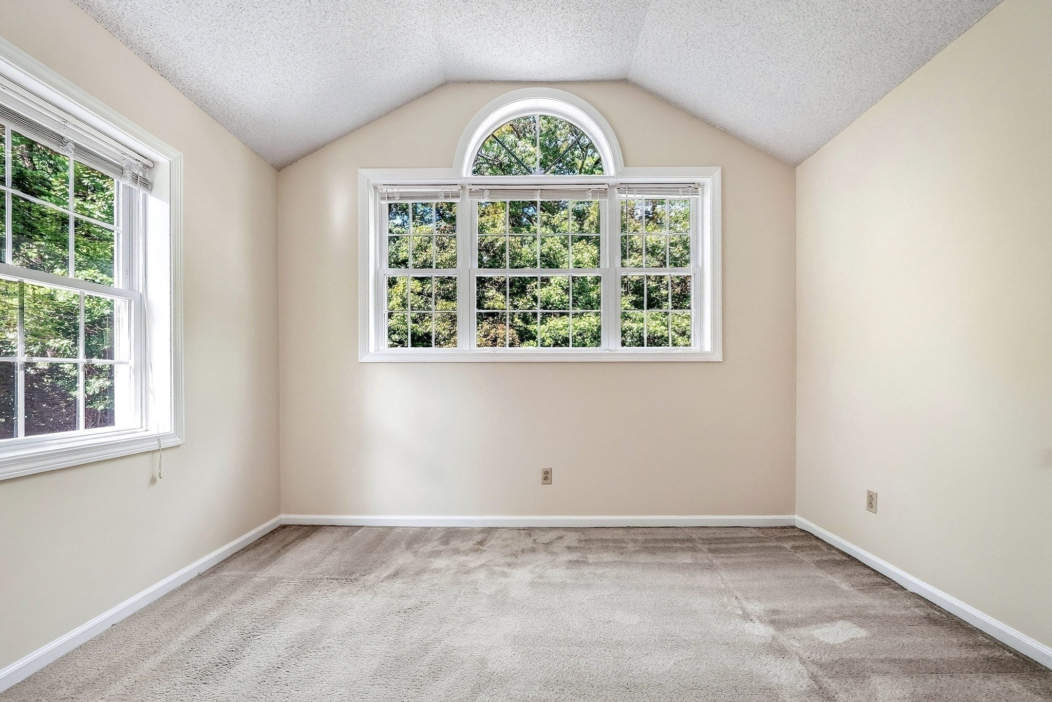 18 Knollwood Court #18, Burlington, MA, 18 Knollwood Court #18, Burlington, MA Photo #14