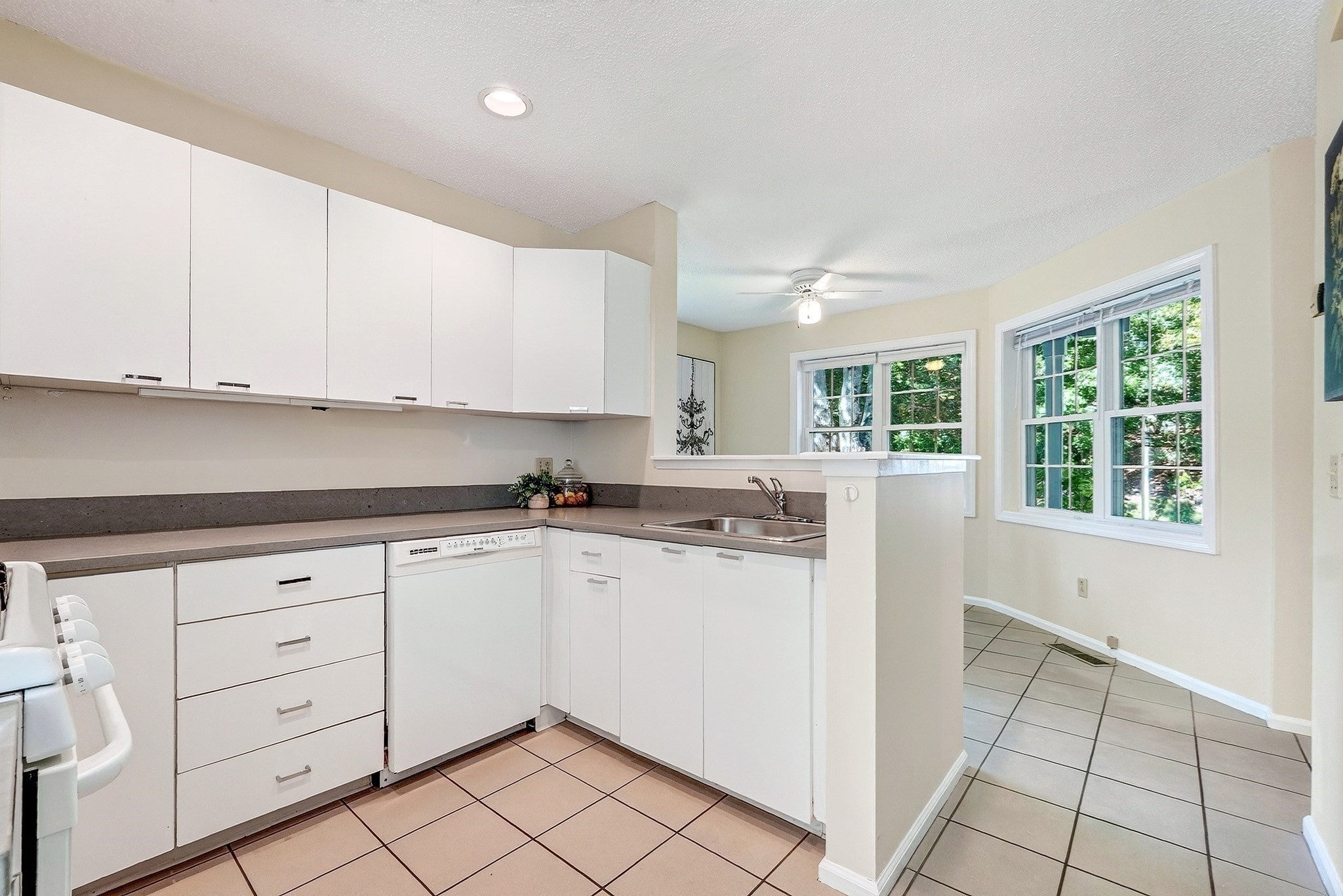 18 Knollwood Court #18, Burlington, MA, 18 Knollwood Court #18, Burlington, MA Photo #6