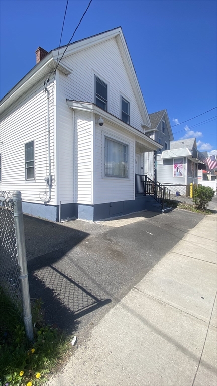 75 Plain St, Lowell, MA, 75 Plain St, Lowell, MA Photo #4