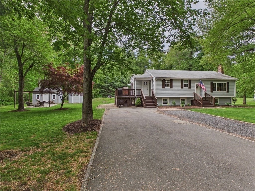 84 Seekell St