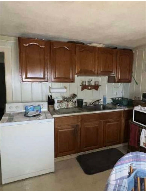 103 Sheridan St, Chicopee, MA, 103 Sheridan St, Chicopee, MA Photo #6
