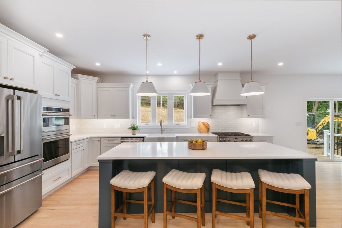 477 Main St #205, Stoneham, MA, 477 Main St #205, Stoneham, MA Photo #9