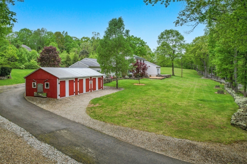 217 Chamberlain Hill Rd