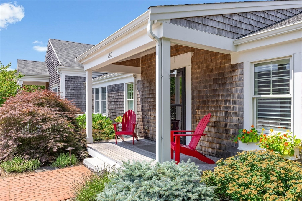 950 Massasoit Road 3