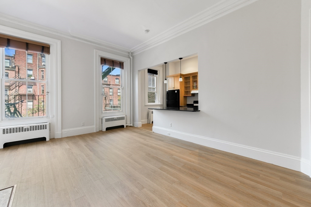 319 Commonwealth Ave 22