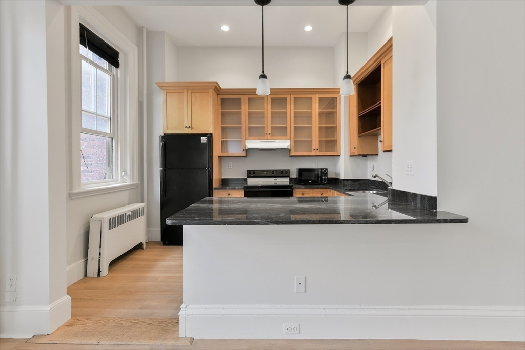 319 Commonwealth Ave 22