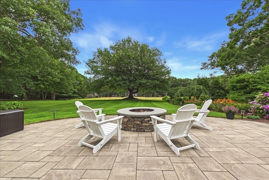 43 White Cliffs Drive