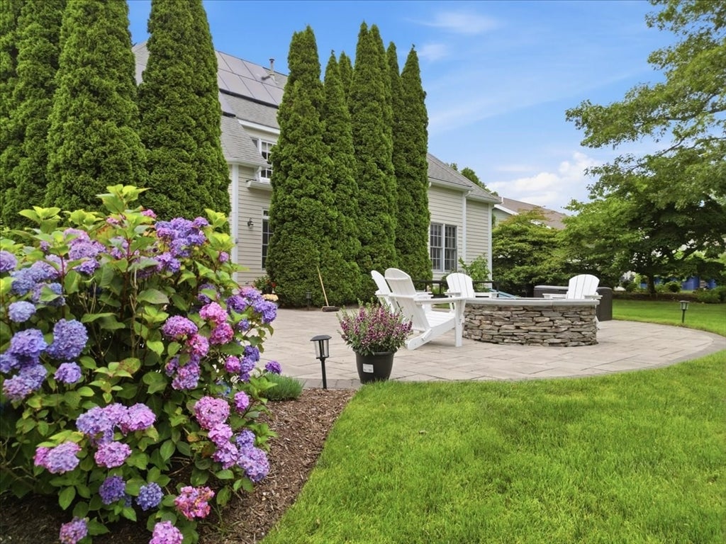 43 White Cliffs Drive