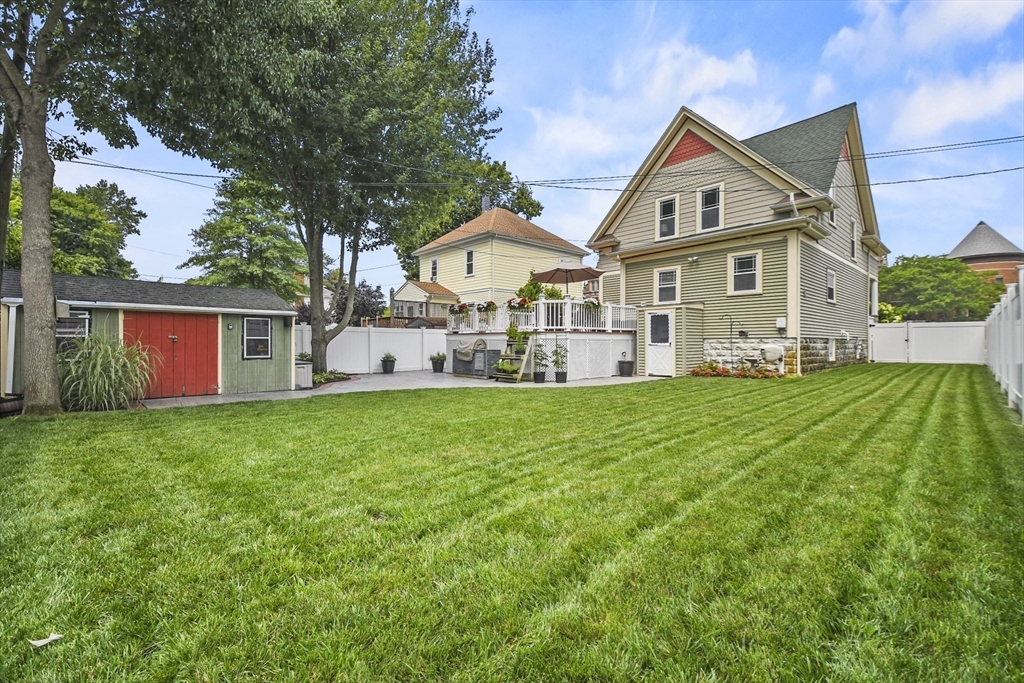 11 Huttleston Ave