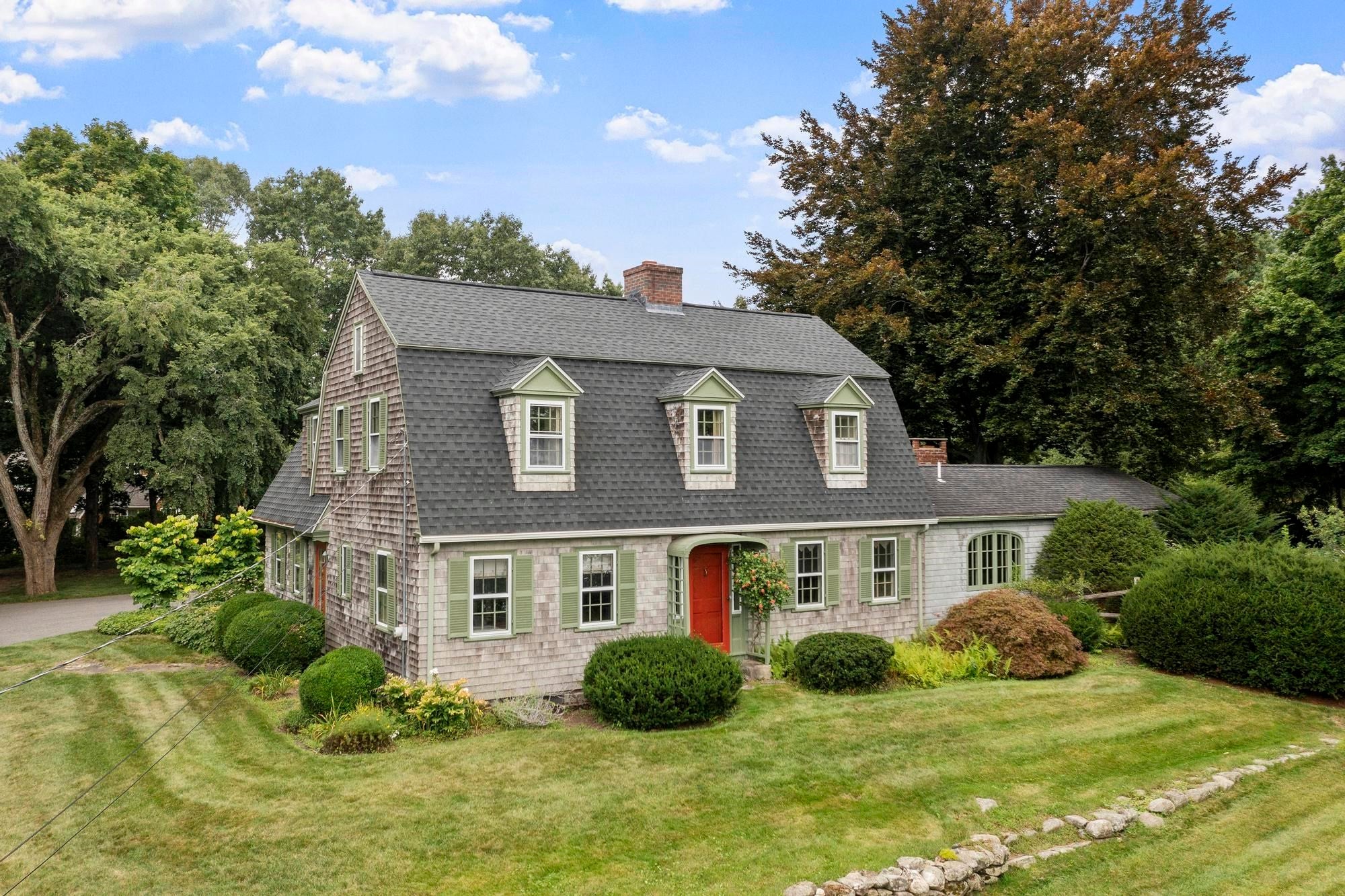 36 Haggetts Pond Rd