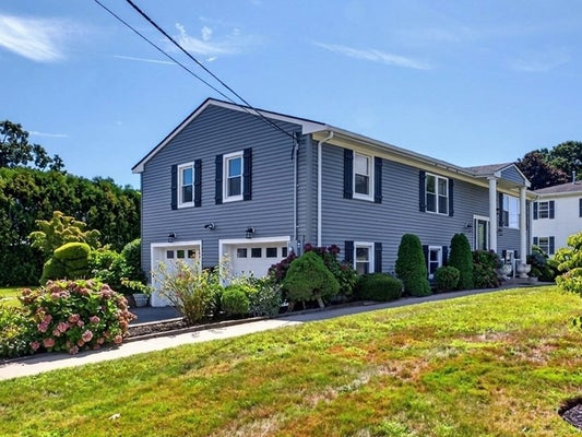 585 N EASTERN AVE, FALL RIVER, MA 02720 - Image d617287c9db1b18a35bd9e571598f5f2/1856973742