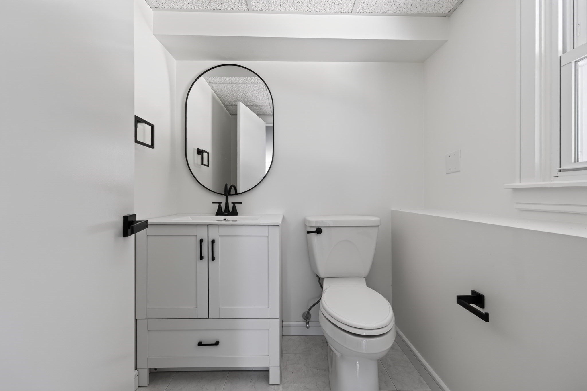 585 N Eastern Ave, Fall River, MA, 585 N Eastern Ave, Fall River, MA Photo #25