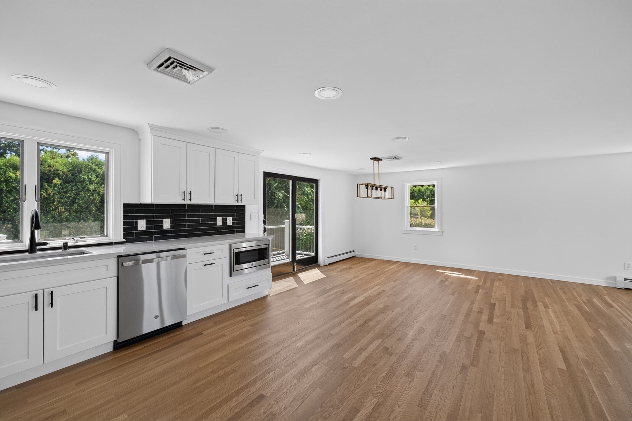 585 N Eastern Ave, Fall River, MA, 585 N Eastern Ave, Fall River, MA Photo #12