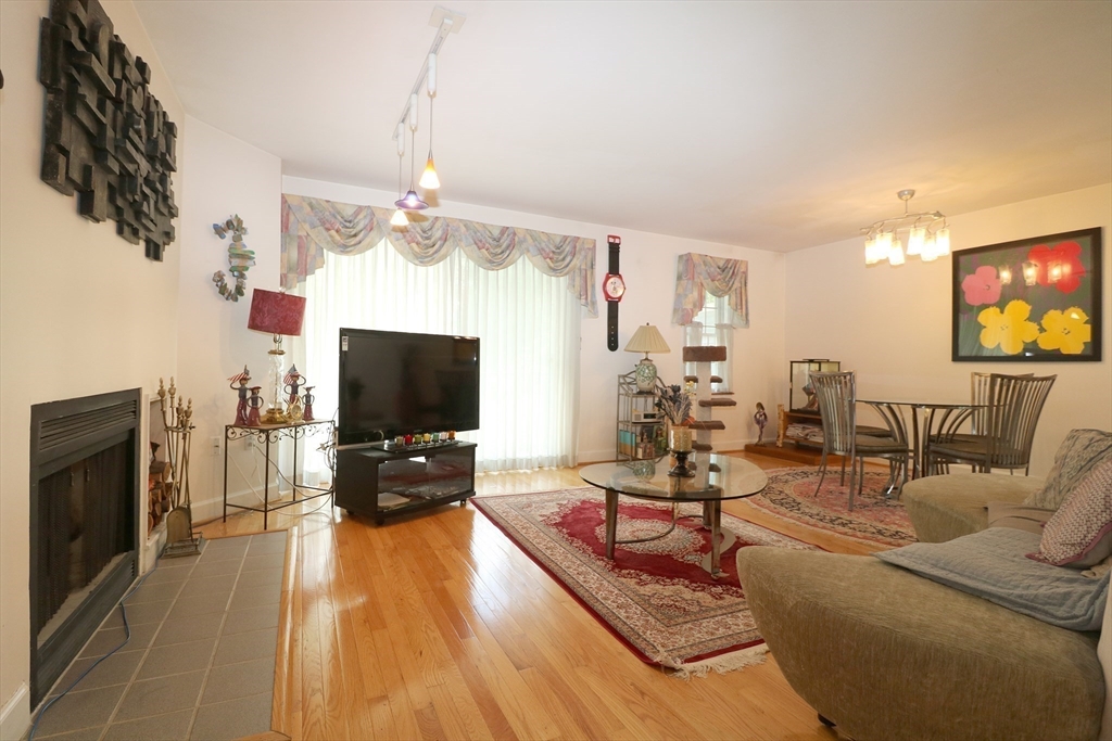 16 N Stone Mill Drive 1014