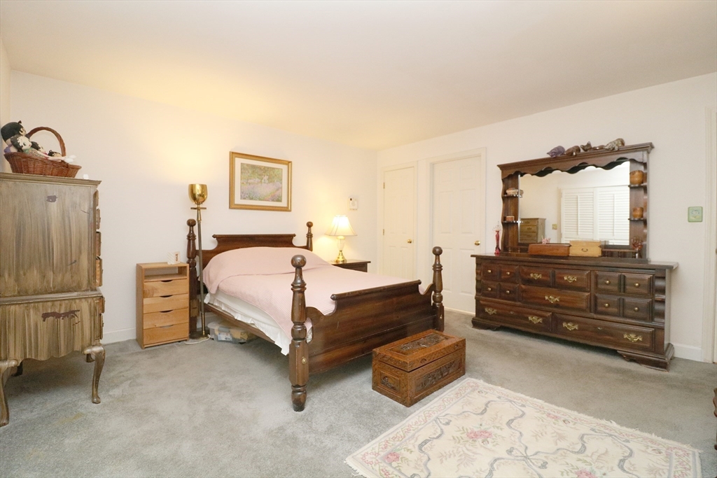 16 N Stone Mill Drive 1014