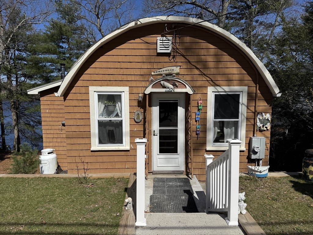 270 Oakridge Ave
