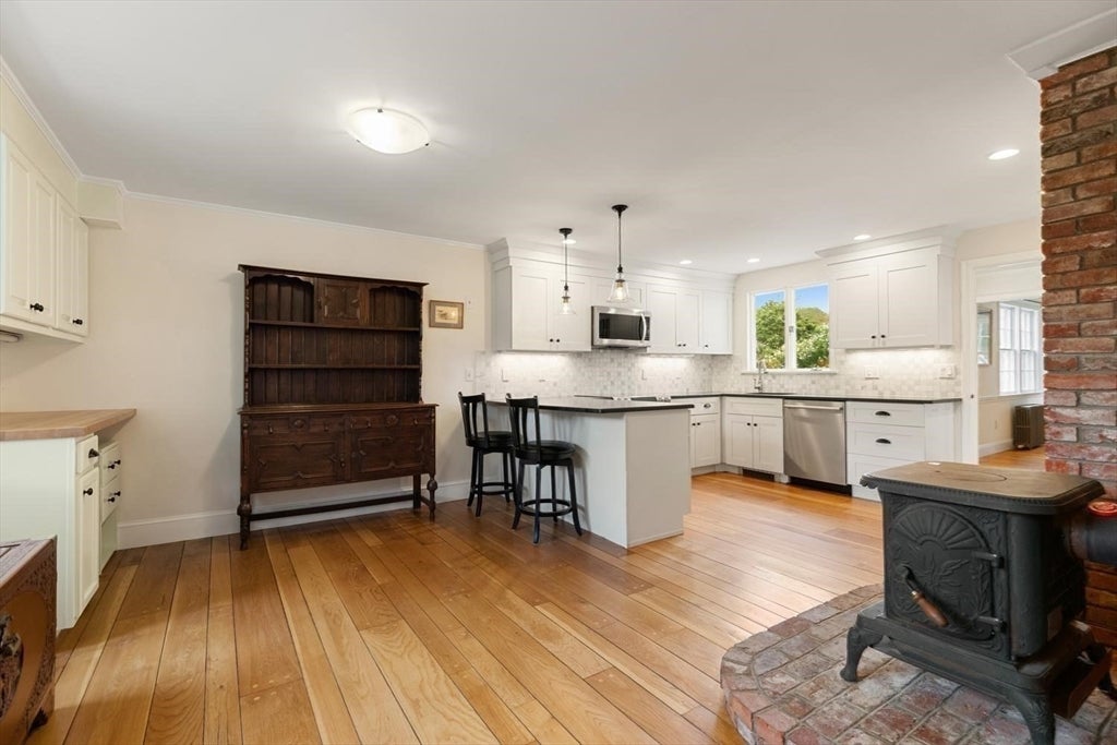 17 Highland Street #1, Rockport, MA Photo #12