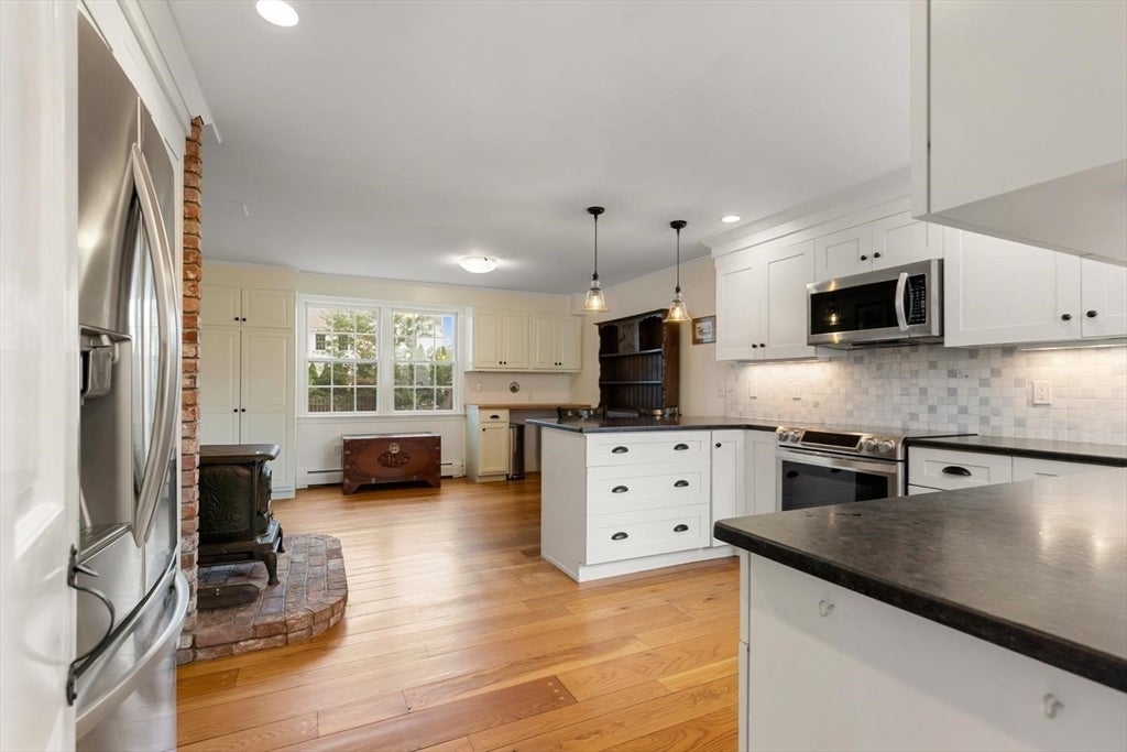 17 Highland Street #1, Rockport, MA Photo #8