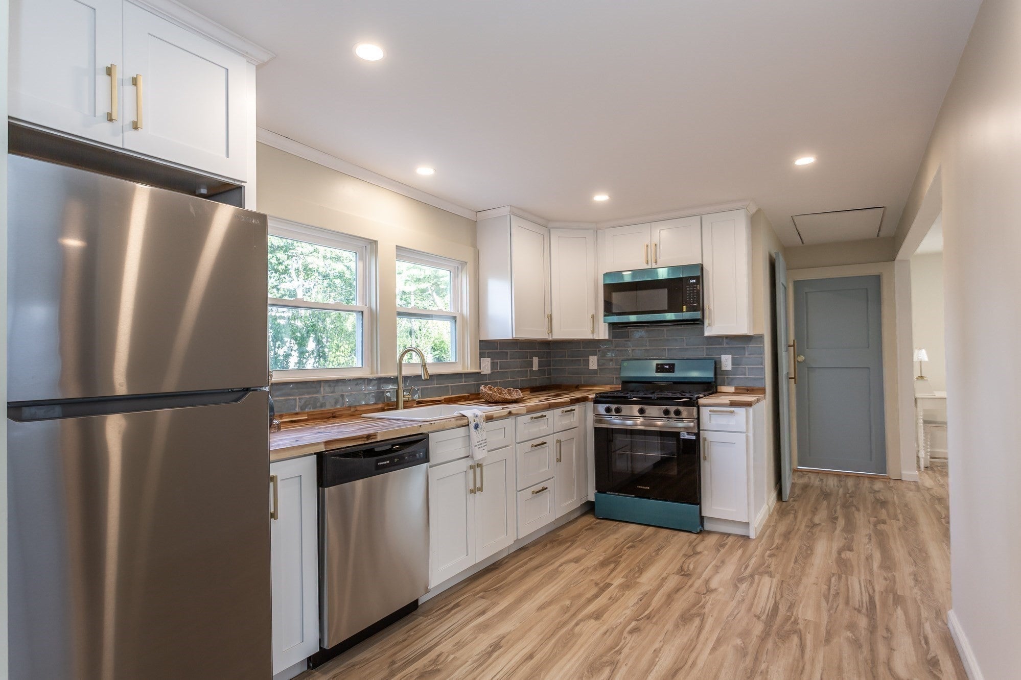 13 Datewood St, Wareham, MA Photo #16