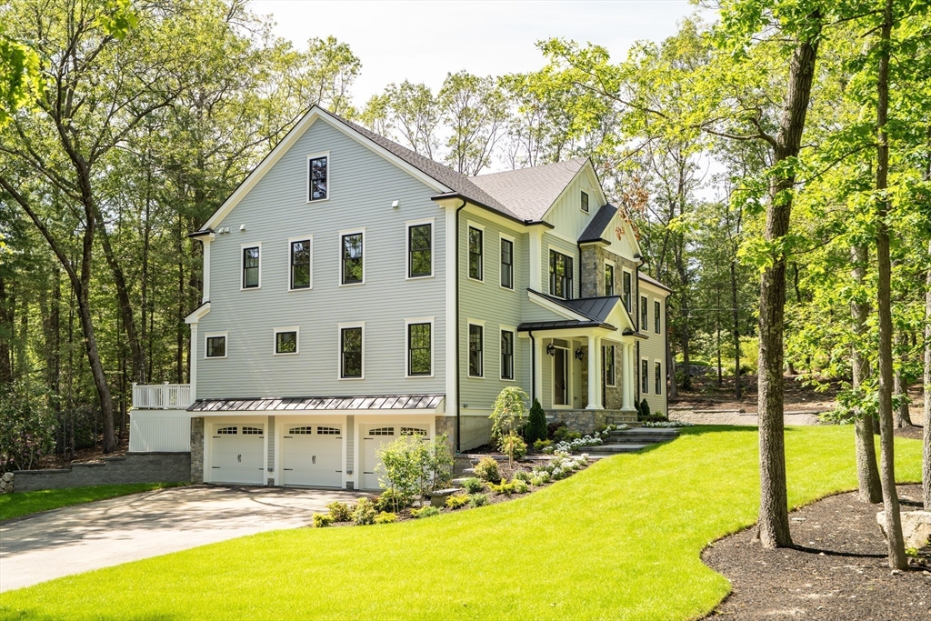 18 Heritage Dr