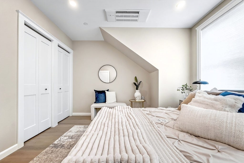 22 Pauline St #5, Winthrop, MA Photo #16