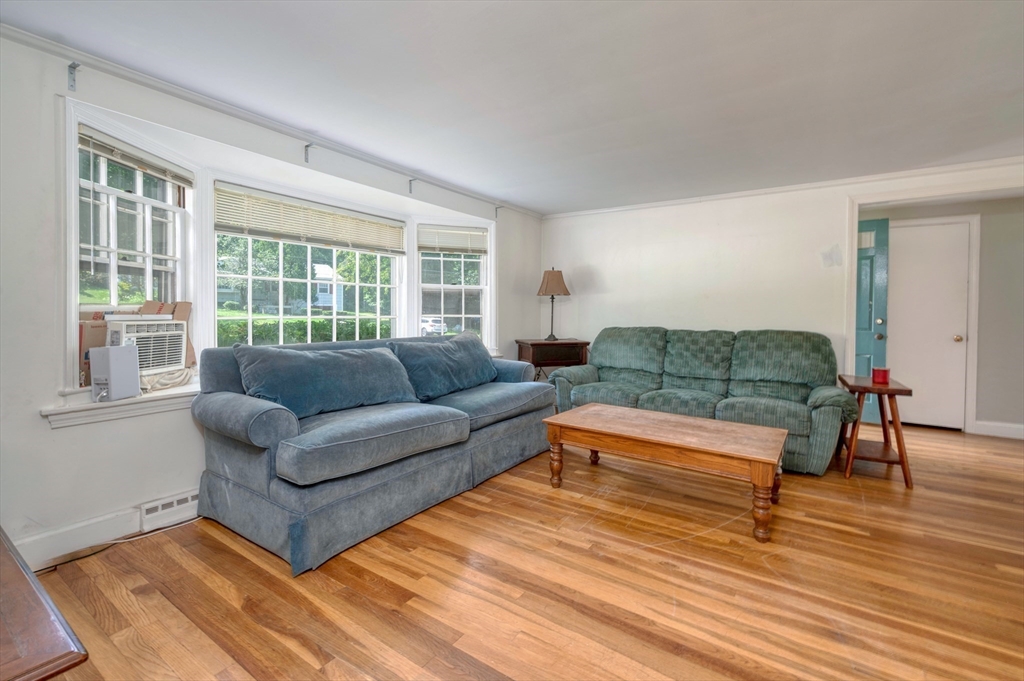 16 Rayfield Road