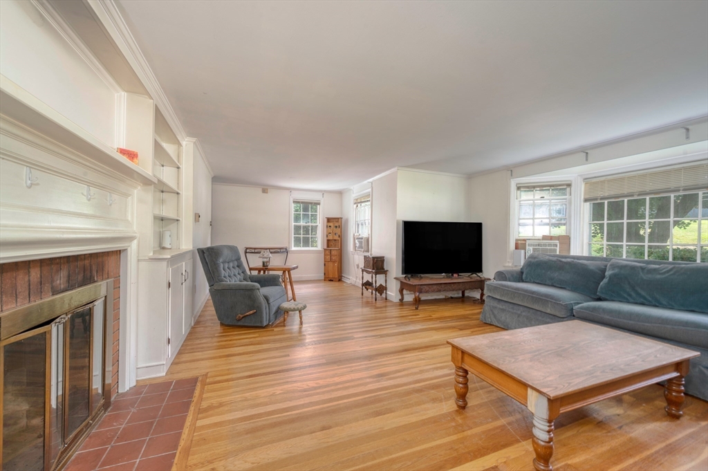 16 Rayfield Road