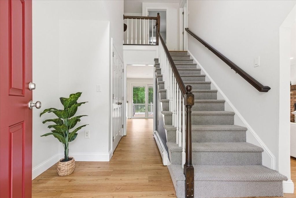 8 Eileen Road