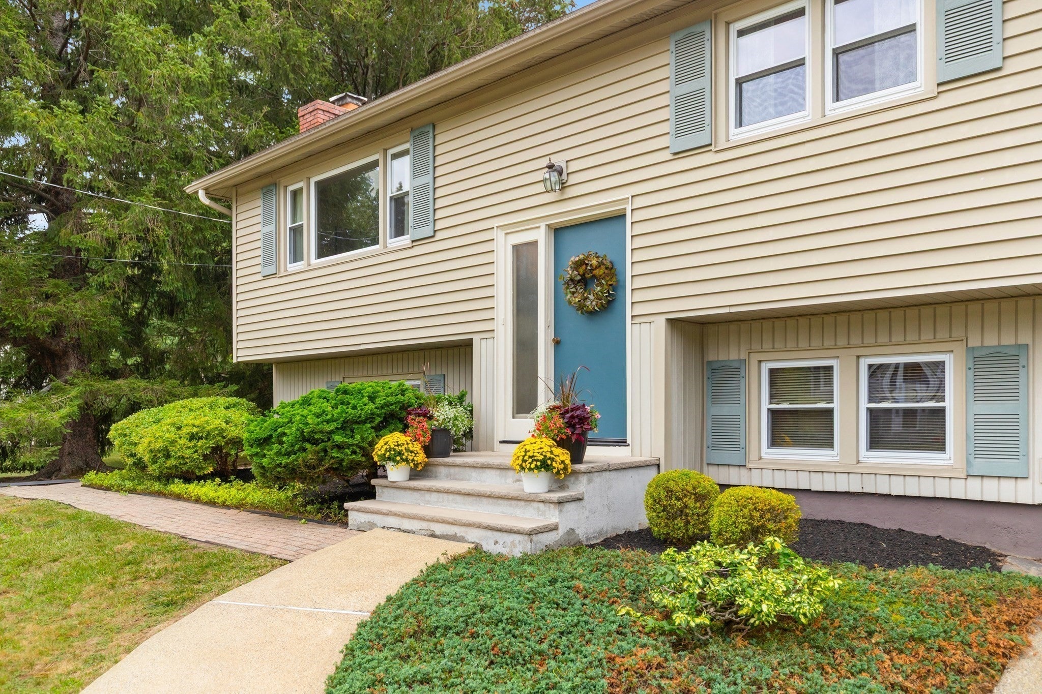 5 Jackson Ave, Peabody MA 01960