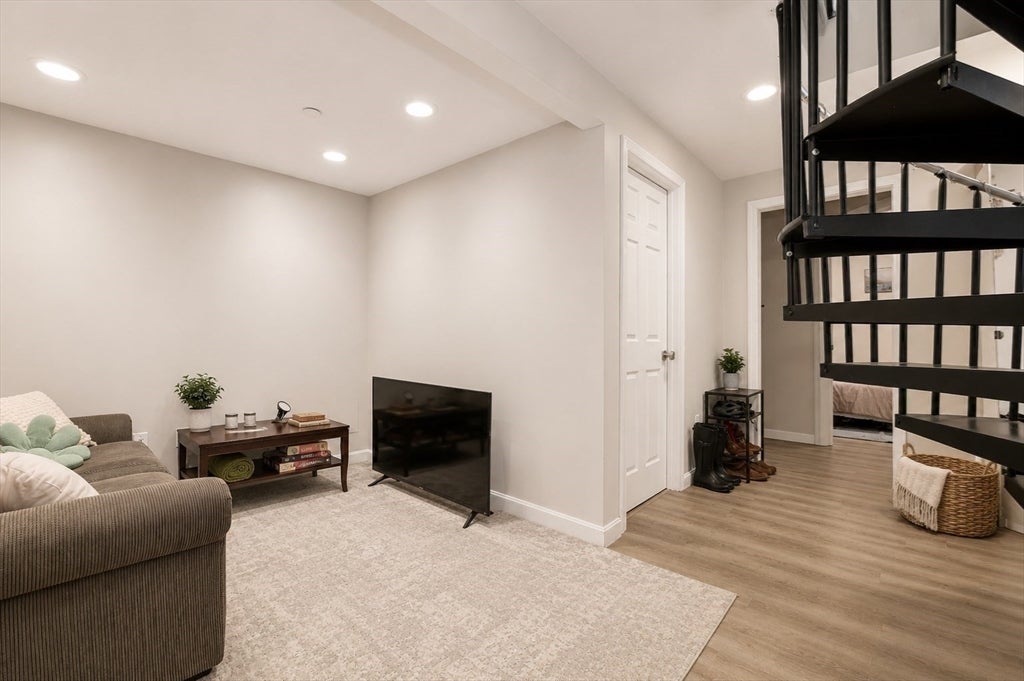 28 Cooper St #1, Boston, MA, 28 Cooper St #1, Boston, MA Photo #8