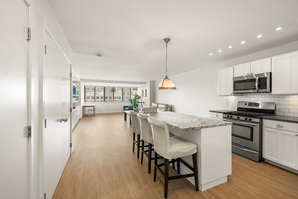 8 Whittier Pl 14F
