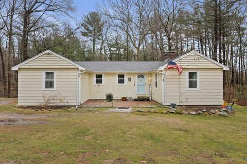 90 Warren St Abington MA 02351