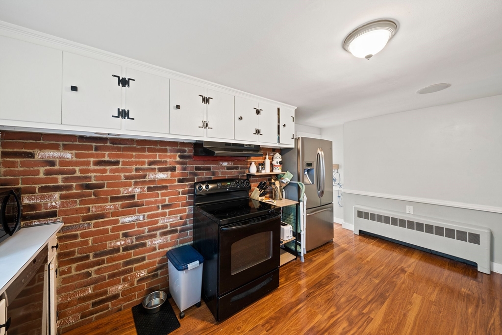 90 Warren St
